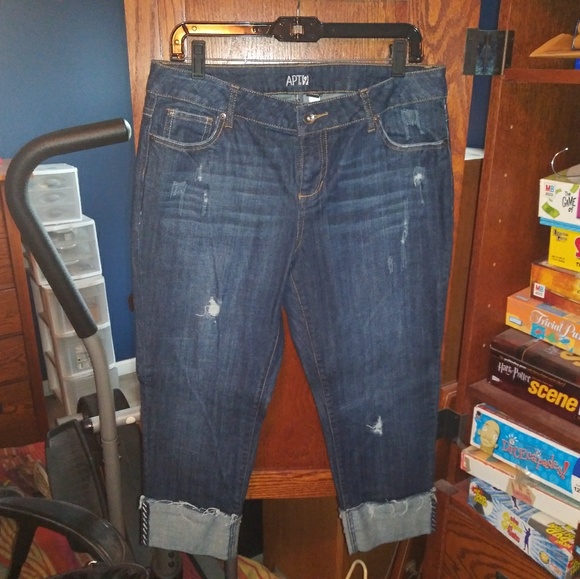 distressed cropped jeans